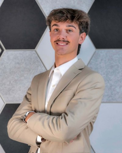 Adam_Garratt